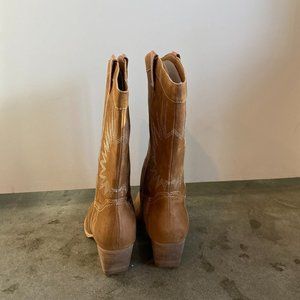 Dolce Vita Lawson Boots, Brown/ WHISKEY NUBUCK, size 10